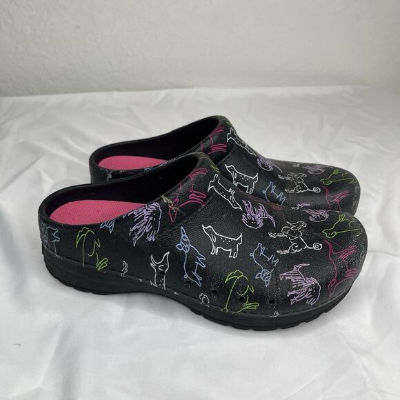 Dansko Kane Clogs Animals Print Size 36/US5.5, Loungewear, Comfortable, pet care - Picture 1 of 8